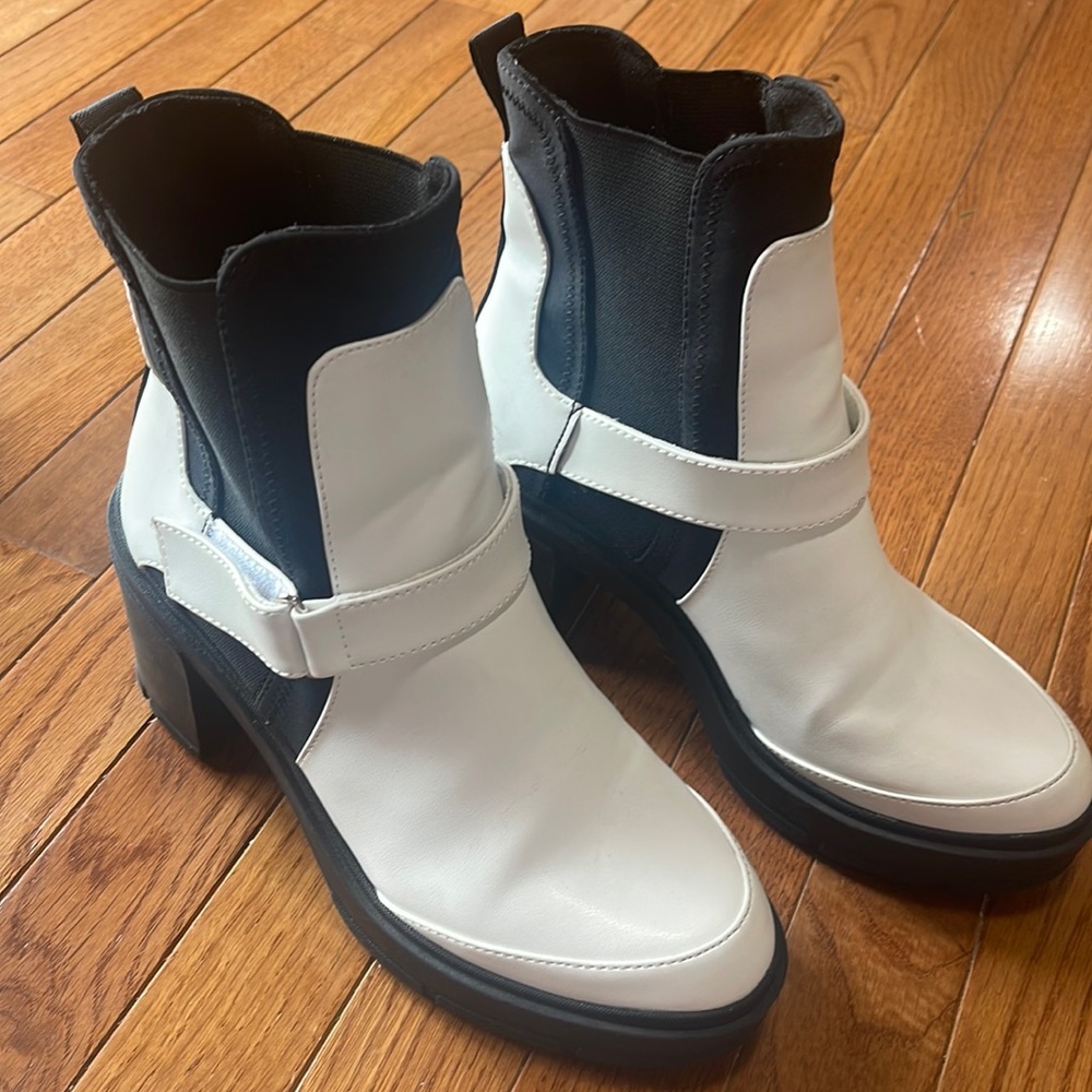 Platform boots